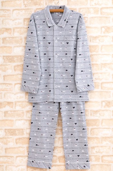 画像2: ペアパジャマ　肌にやさしい綿100％スムースニット地白くま柄【長袖・長パンツ】【春・初秋向き商品】【送料無料】【メンズパジャマ】【レディースパジャマ】【カップル】【ギフト・プレゼント】【結婚祝い】 【父の日・母の日】【ルームウェア】 (2)