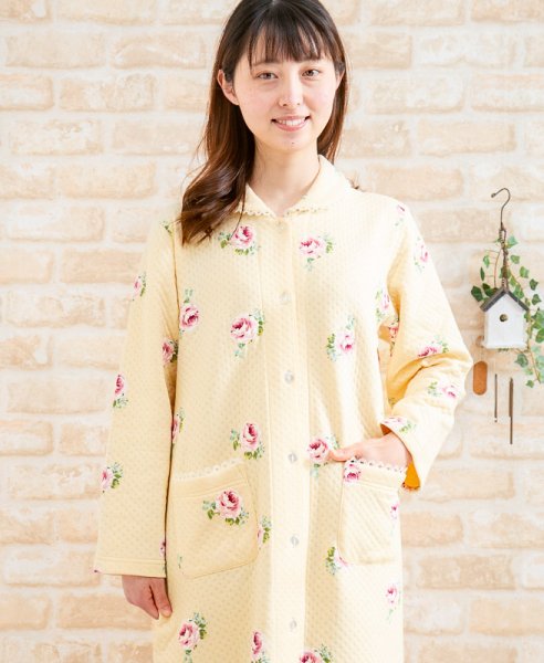 画像3: 肌に優しい綿100％暖かい中わたニットキルト ローズ柄 長袖 前開き ワンピース　冬向き　ネグリジェ　部屋着　ルームウェア　ナイトウェア　レディース　パジャマ　M-L/l-LL/3L (3)