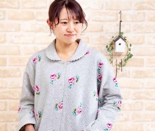 画像6: 肌に優しい綿100％暖かい中わたニットキルト ローズ柄 長袖 前開き ワンピース　冬向き　ネグリジェ　部屋着　ルームウェア　ナイトウェア　レディース　パジャマ　M-L/l-LL/3L (6)