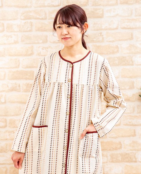 画像2: メール便可 ワンピース 前開き 綿100％先染ストライプドット 長袖 春・秋向き ネグリジェ 入院準備 マタニティパジャマに最適 パジャマ ナイトウェア ルームウェア (2)