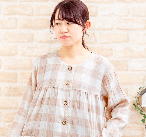 画像6: ふわっとしたガーゼ楊柳チェック 前開き長袖ワンピース 春・初夏向き ネグリジェ ナイトウェア ルームウェア パジャマ M-L/L-LL/3Lサイズ展開 (6)