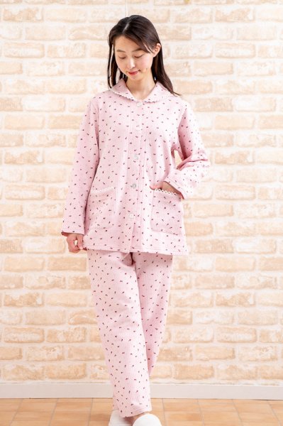 画像2: あたたかく肌にやさしい綿100％中わたニットキルト地 前開きパジャマ レディース 冬長袖  小花 冬向き商品 入院準備 ナイトウェア 敬老の日 S/M/L/LL/3L/4L (2)